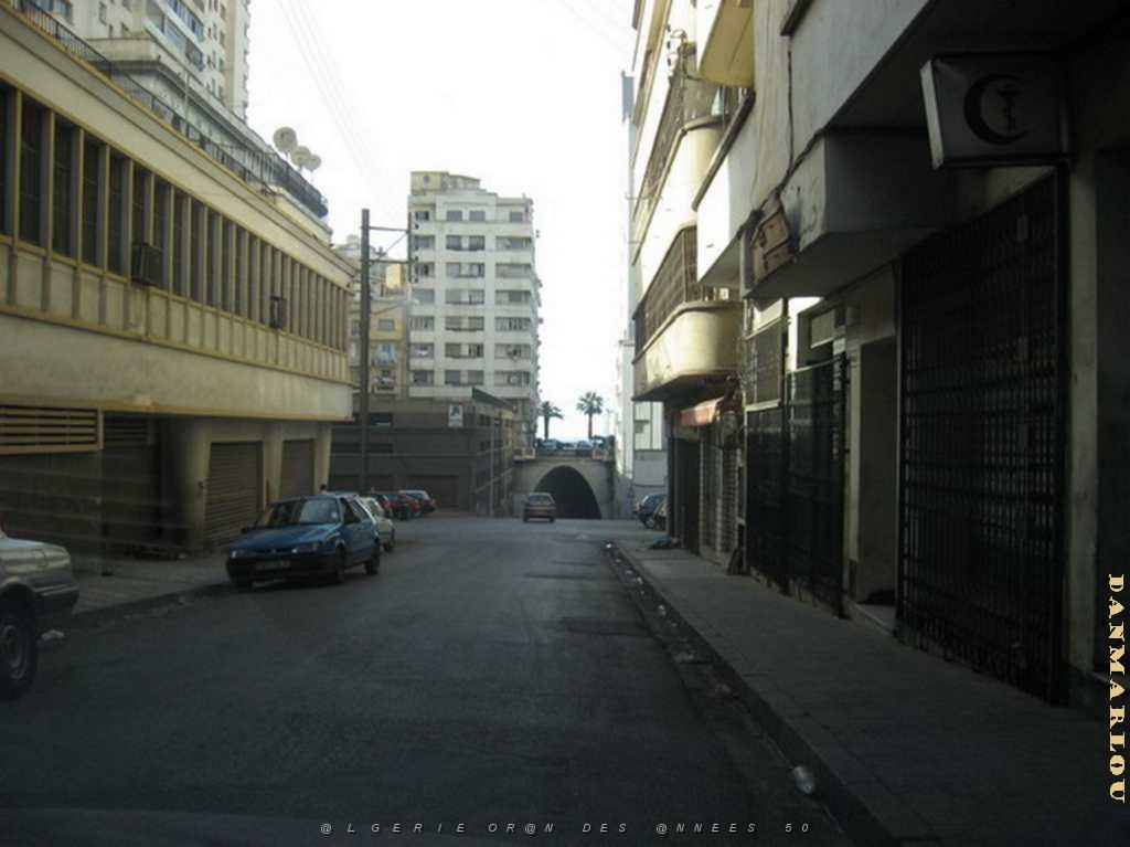 ORAN JUILLET 2007 RUE ET PLACE MURAT.JPG